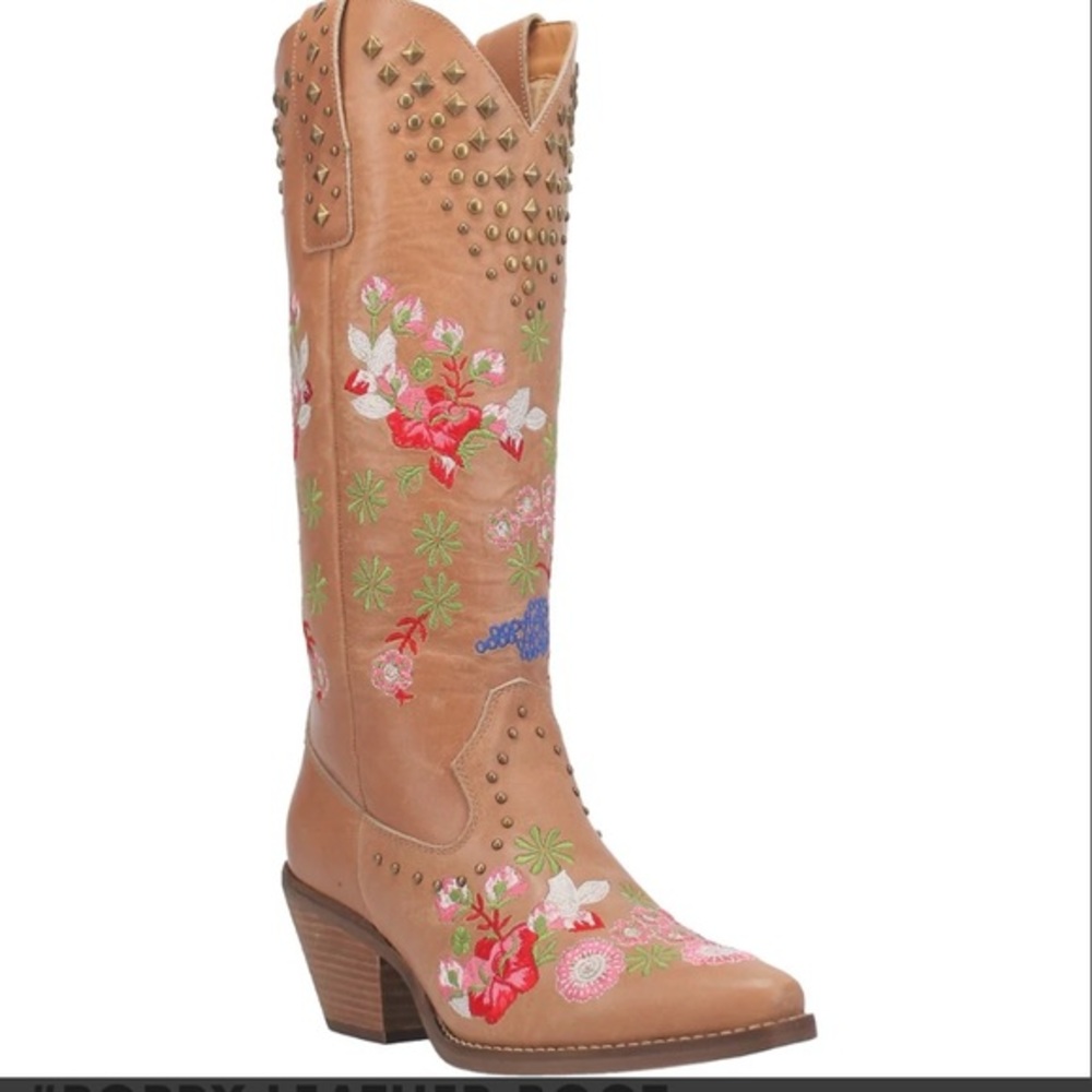 Dingo Woman Size 9 Tan Poppy Leather Boot with stud accents/floral. Tall boots